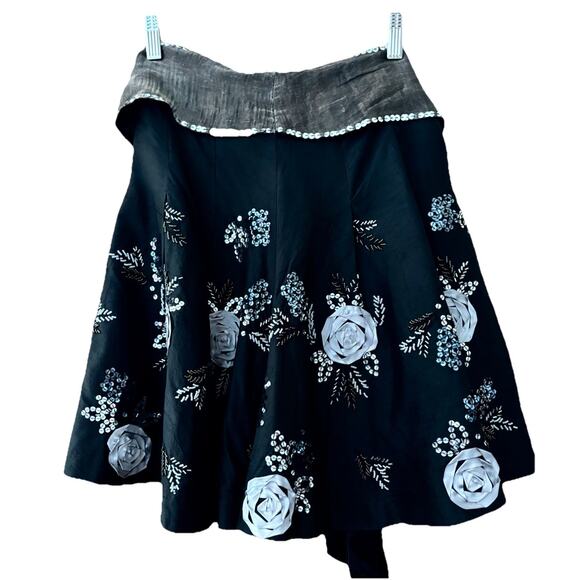 Tibi Skirt 100% Raw Silk Skater Floral Appliqué Sequin Sz 2 Black Soft Grunge - Picture 1 of 9